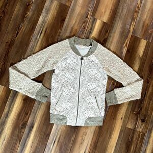 Miss Me Full Zip Jacket Girls Size Youth Medium